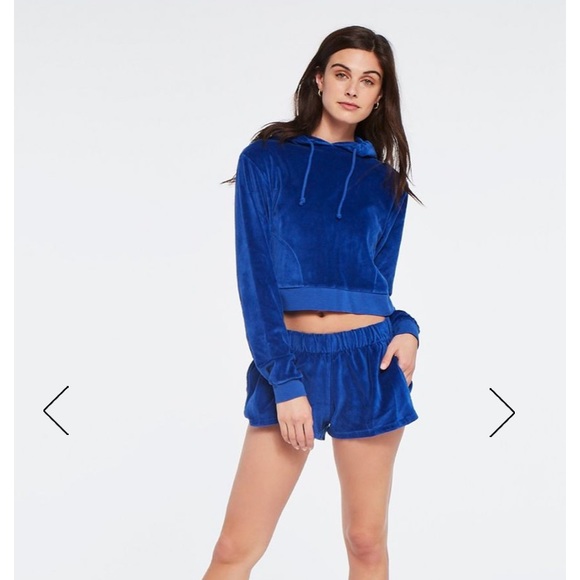 NWT suzie Kondi Cropped Hoodie Sold out style - Picture 7 of 8